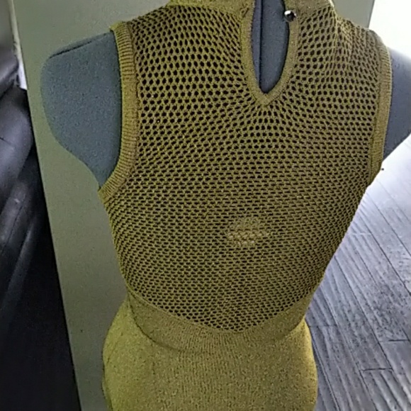 Dress - Picture 2 of 3